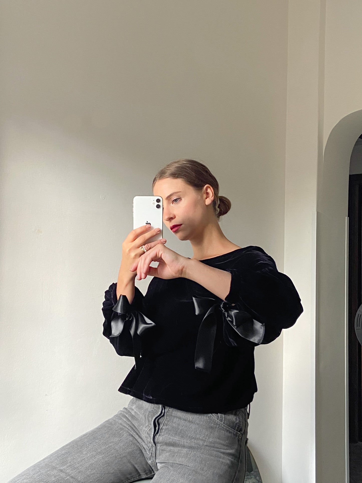 Susan Blouse Velvet Silk
