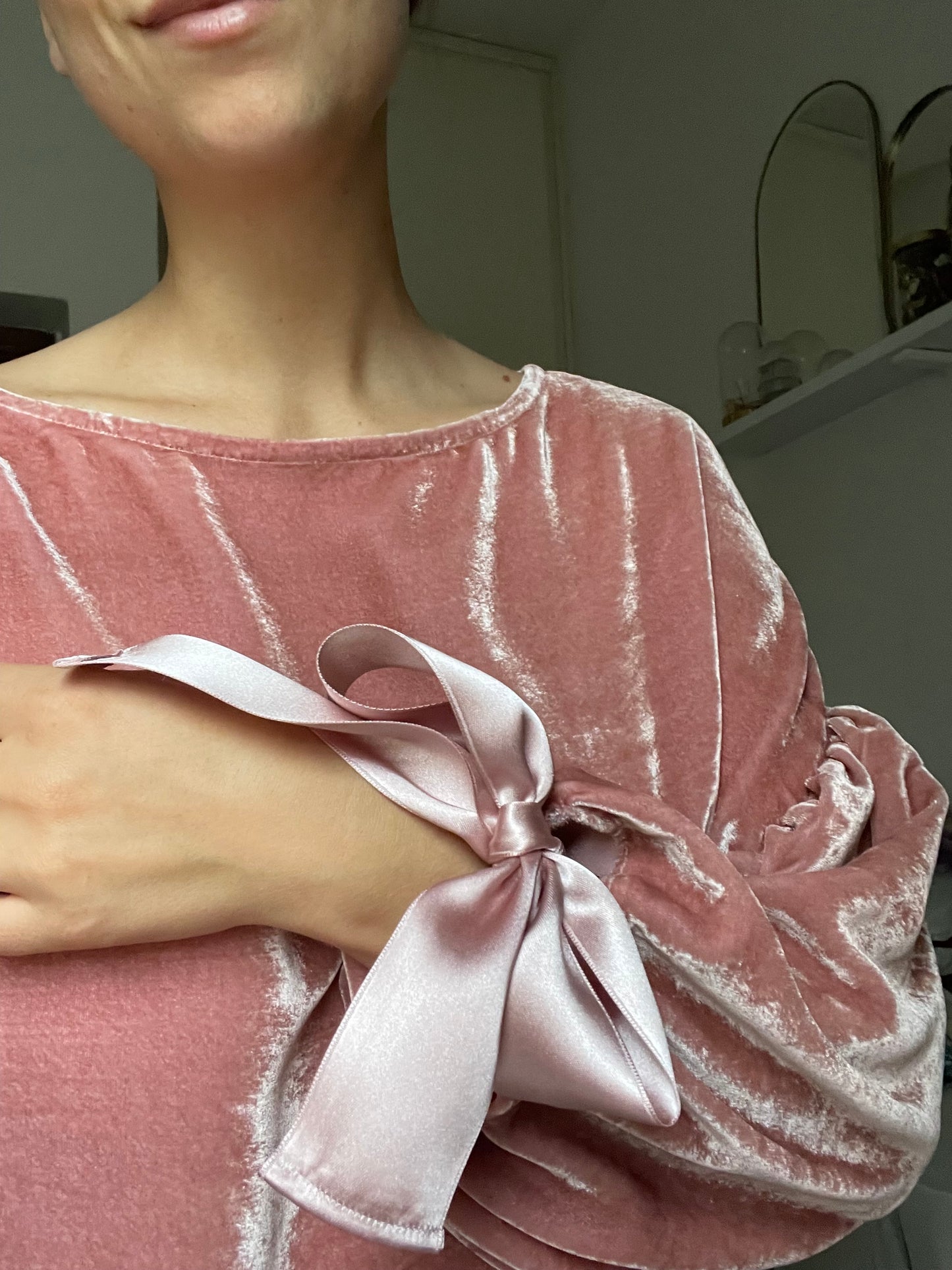 Susan Blouse Velvet Silk