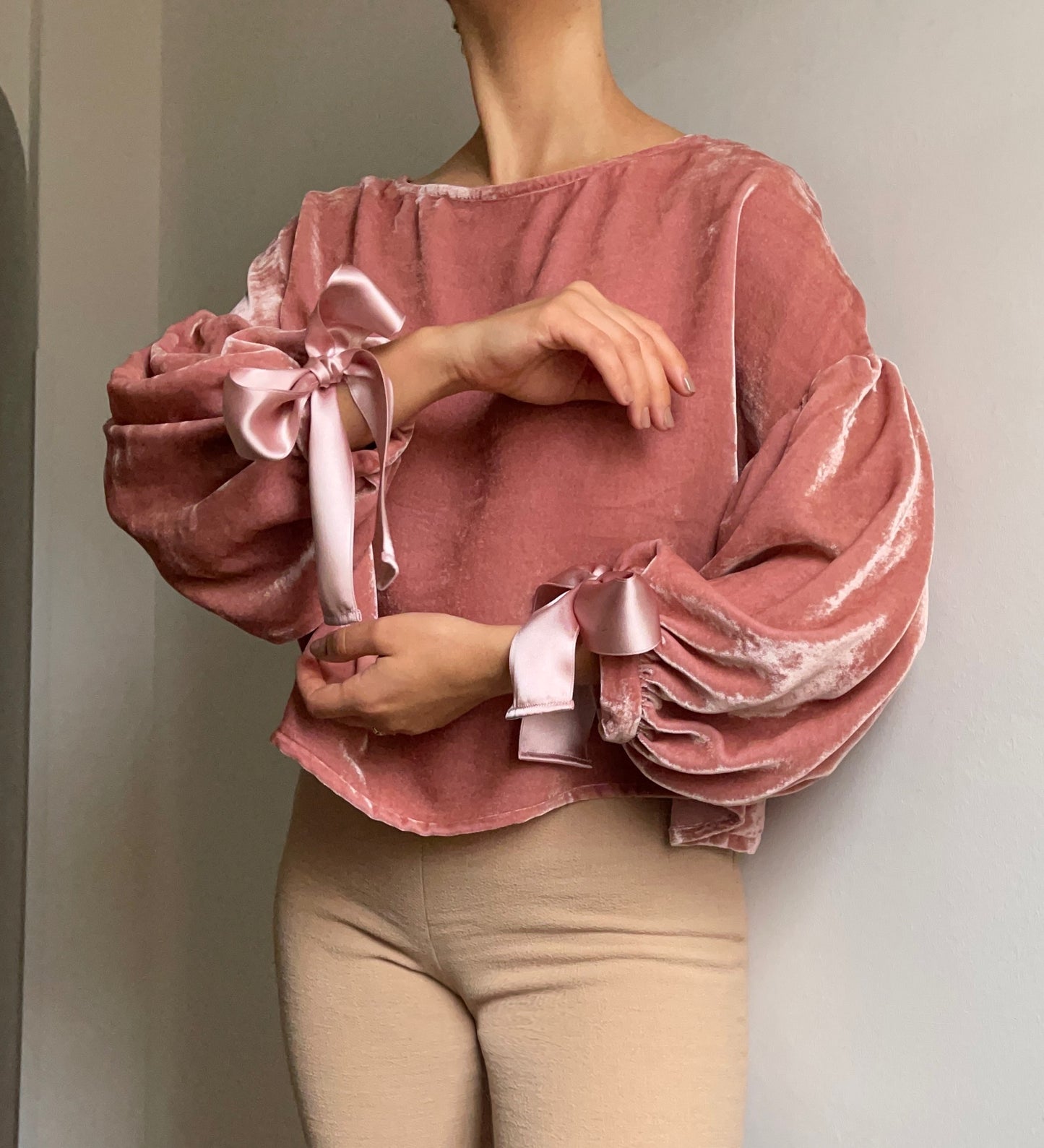 Susan Blouse Velvet Silk