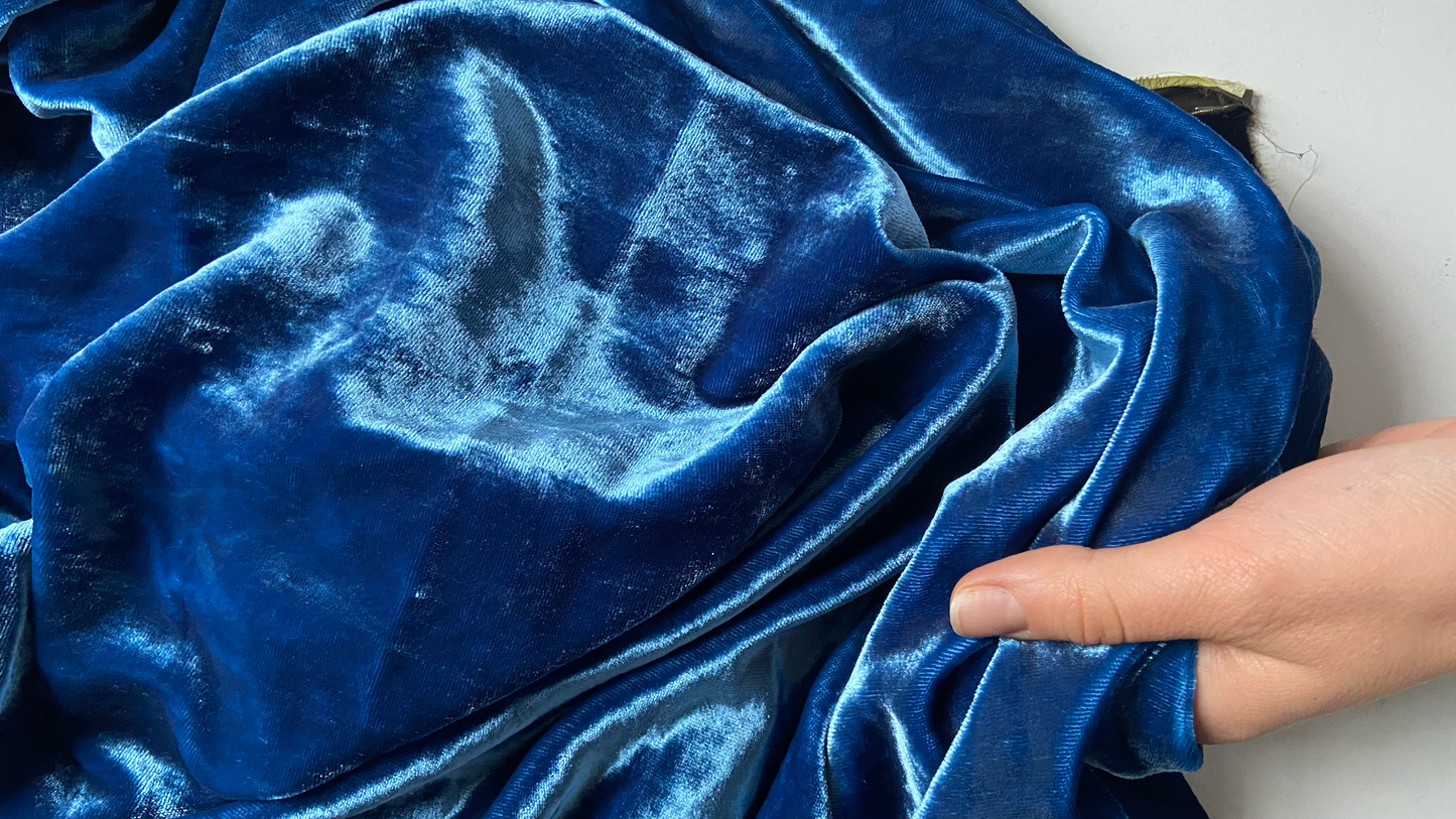 Susan Blouse Velvet Silk