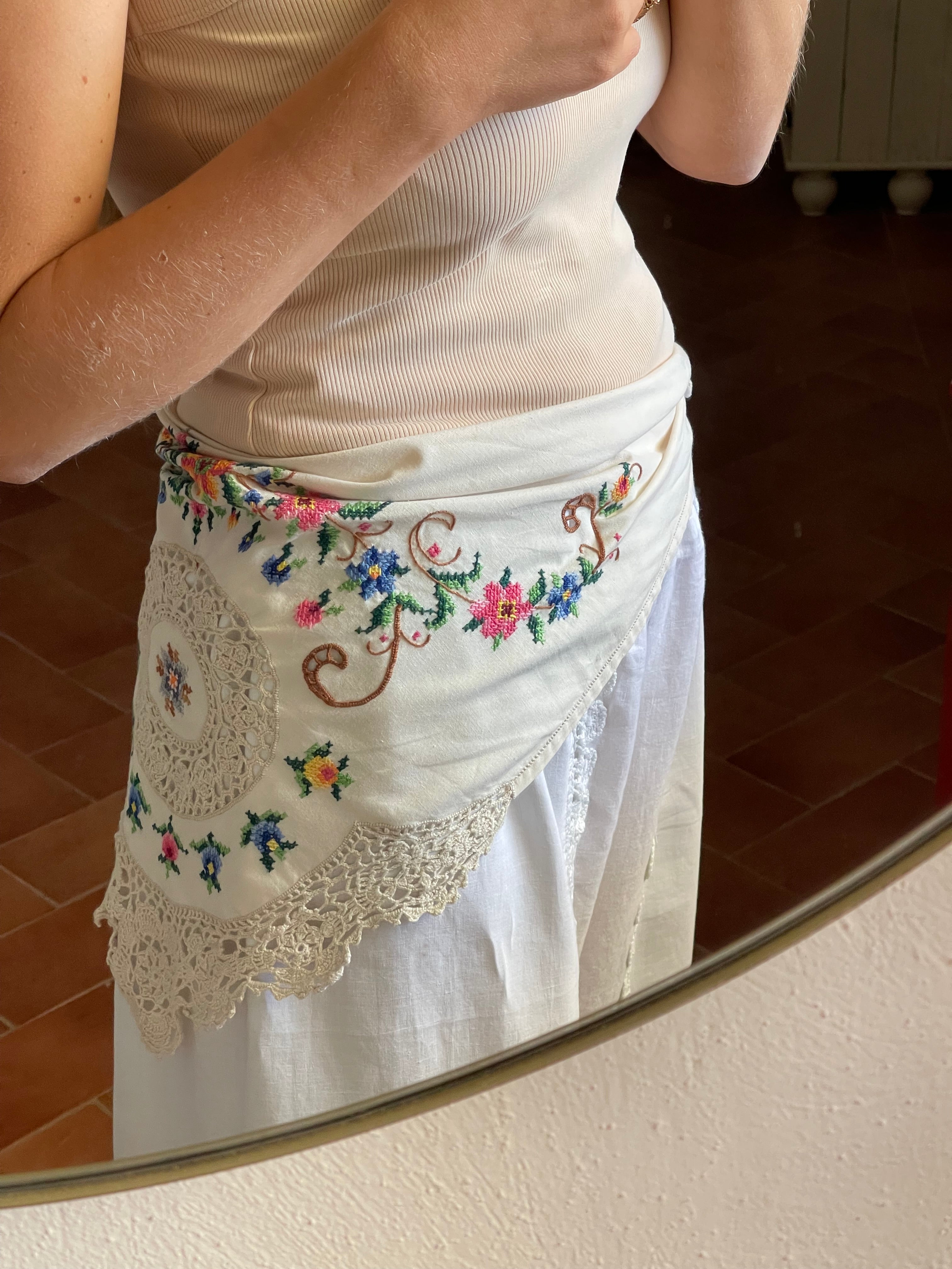 Bandana ricamata