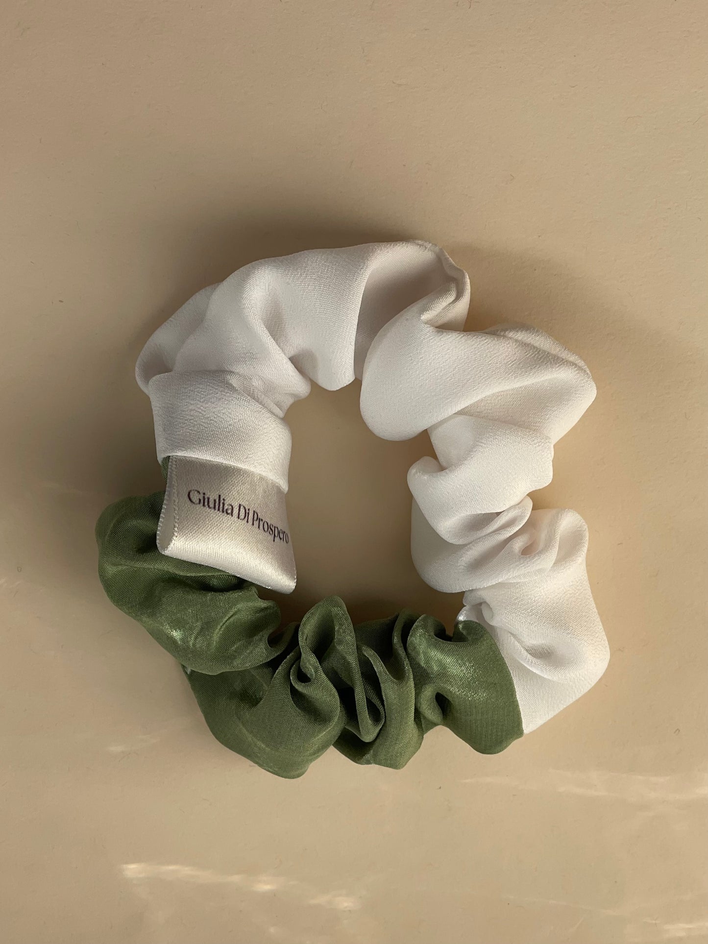 Medium Scrunchie seta bicolore