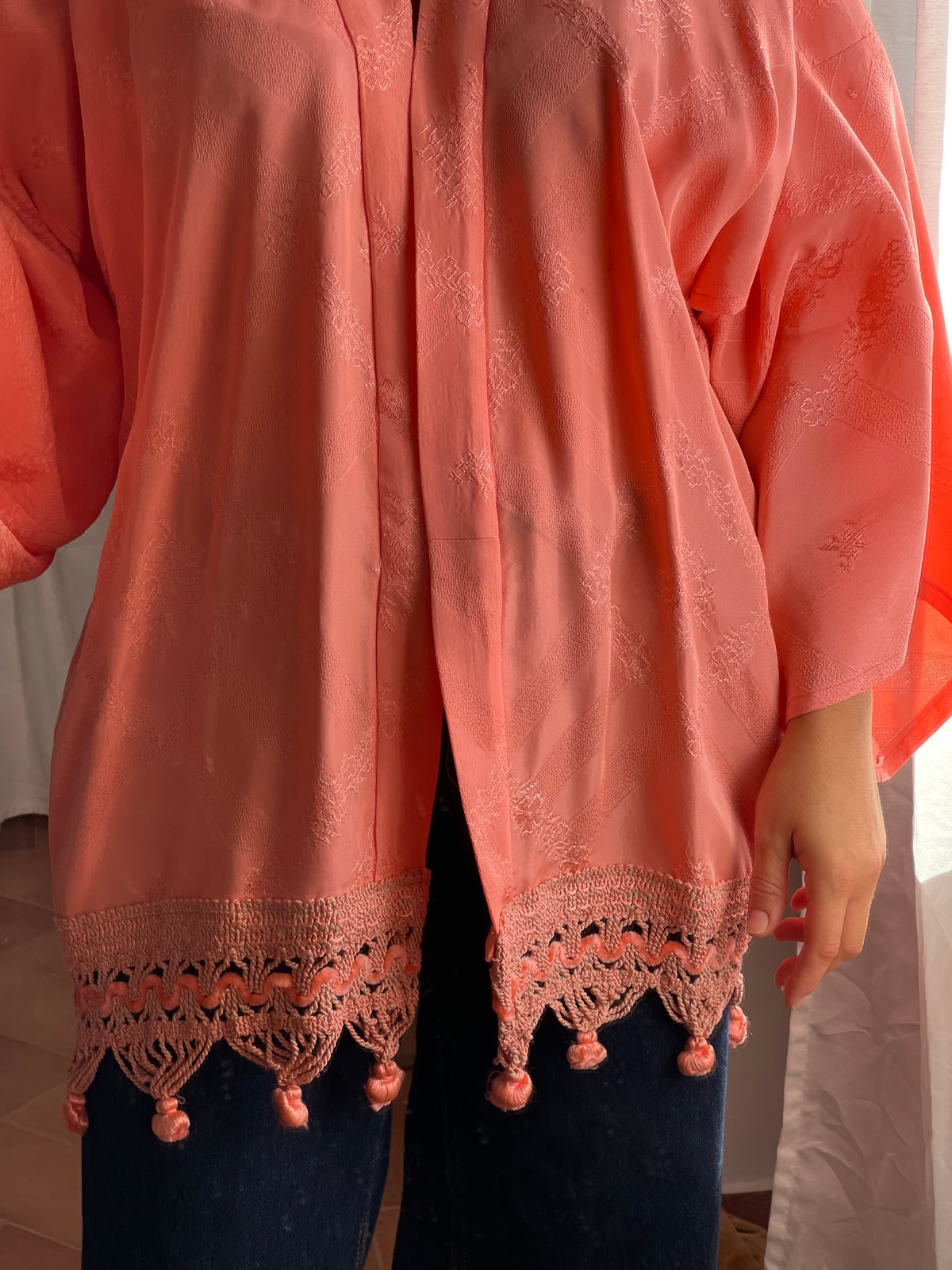 Kimono corto con passamaneria