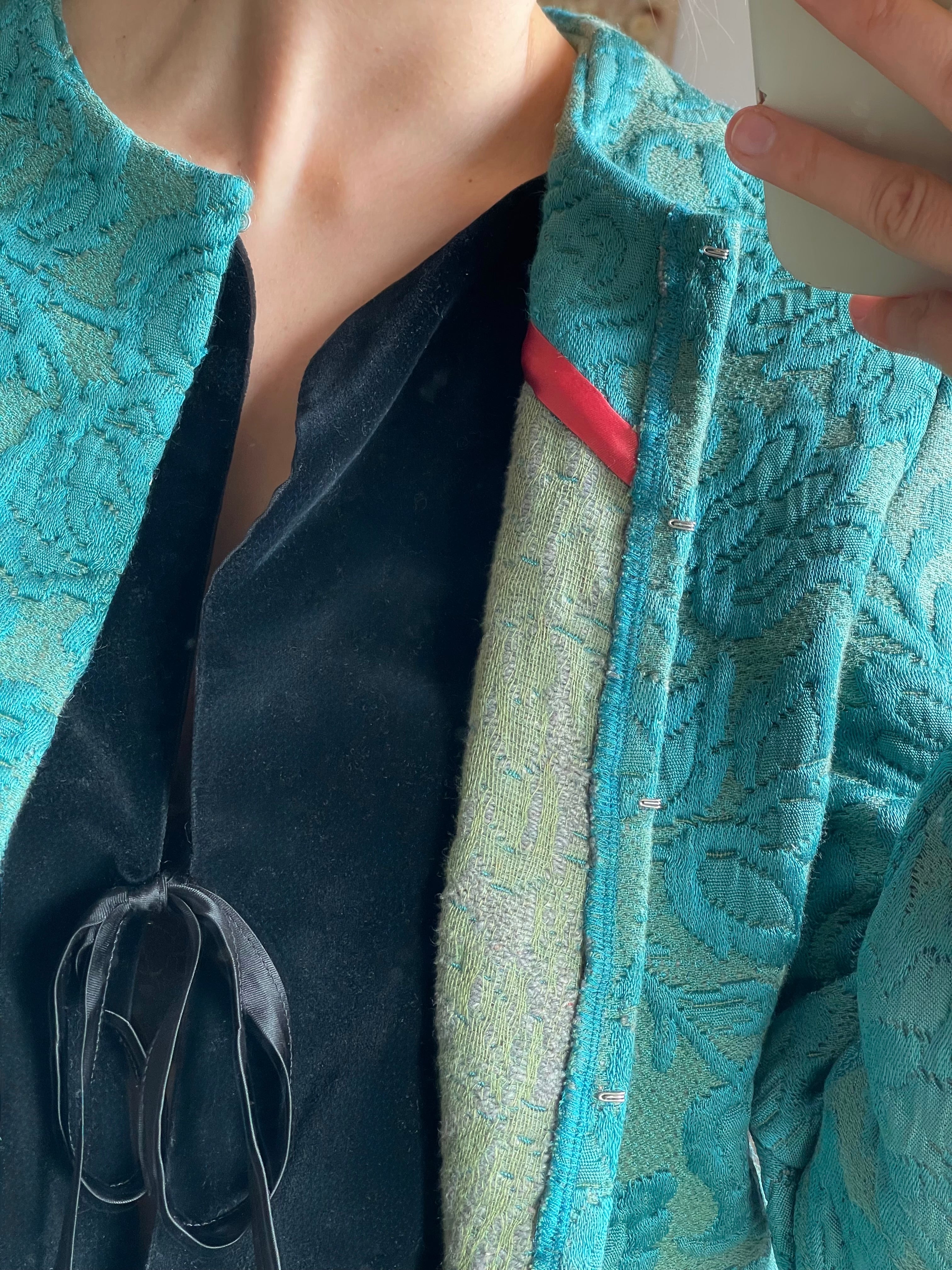 Giacchina jacquard con frange
