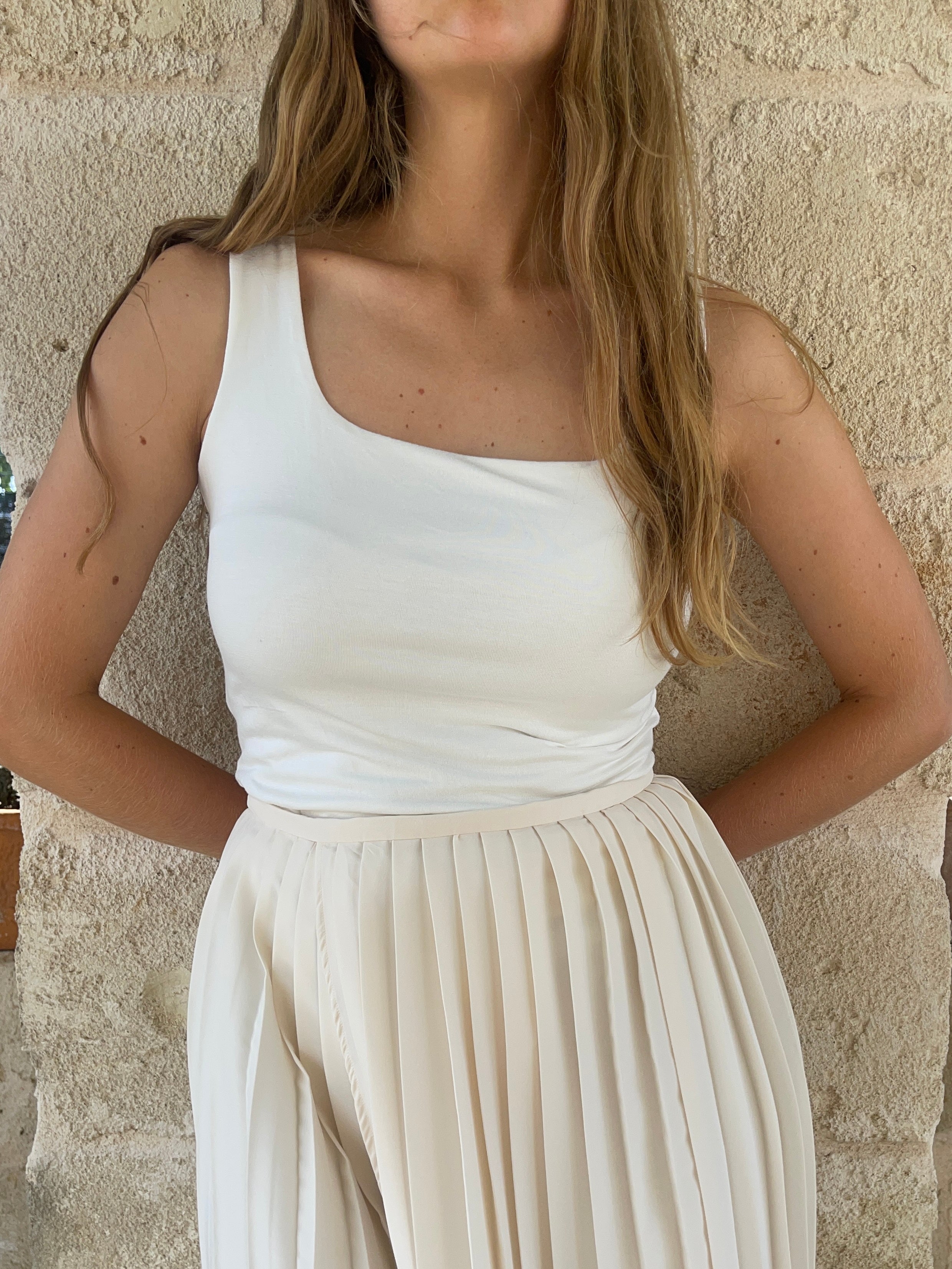 Tank top with square neckline