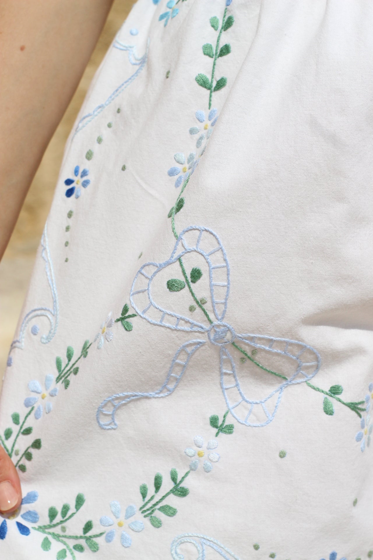 Pantaloncino ricamato
