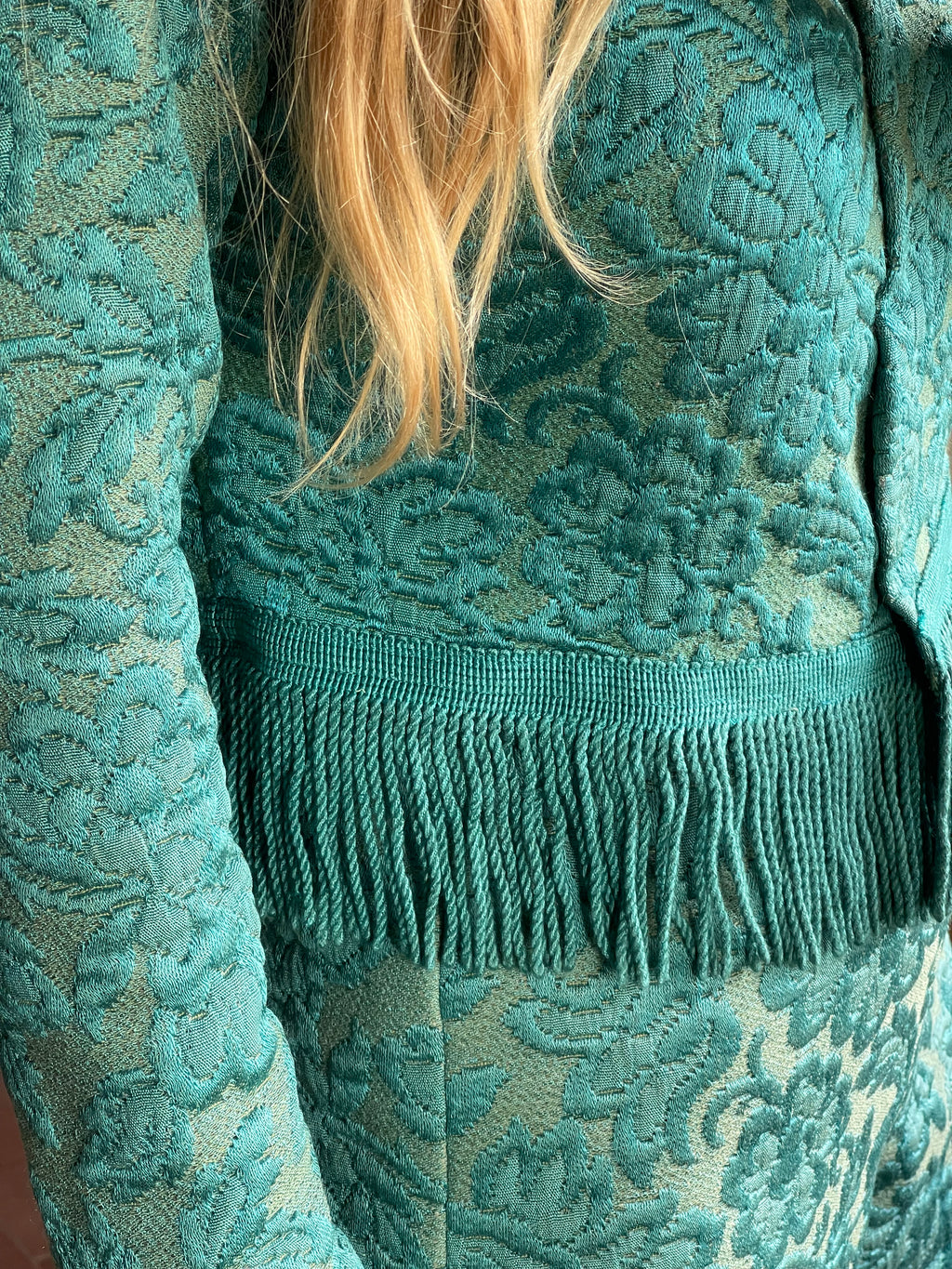 Giacchina jacquard con frange