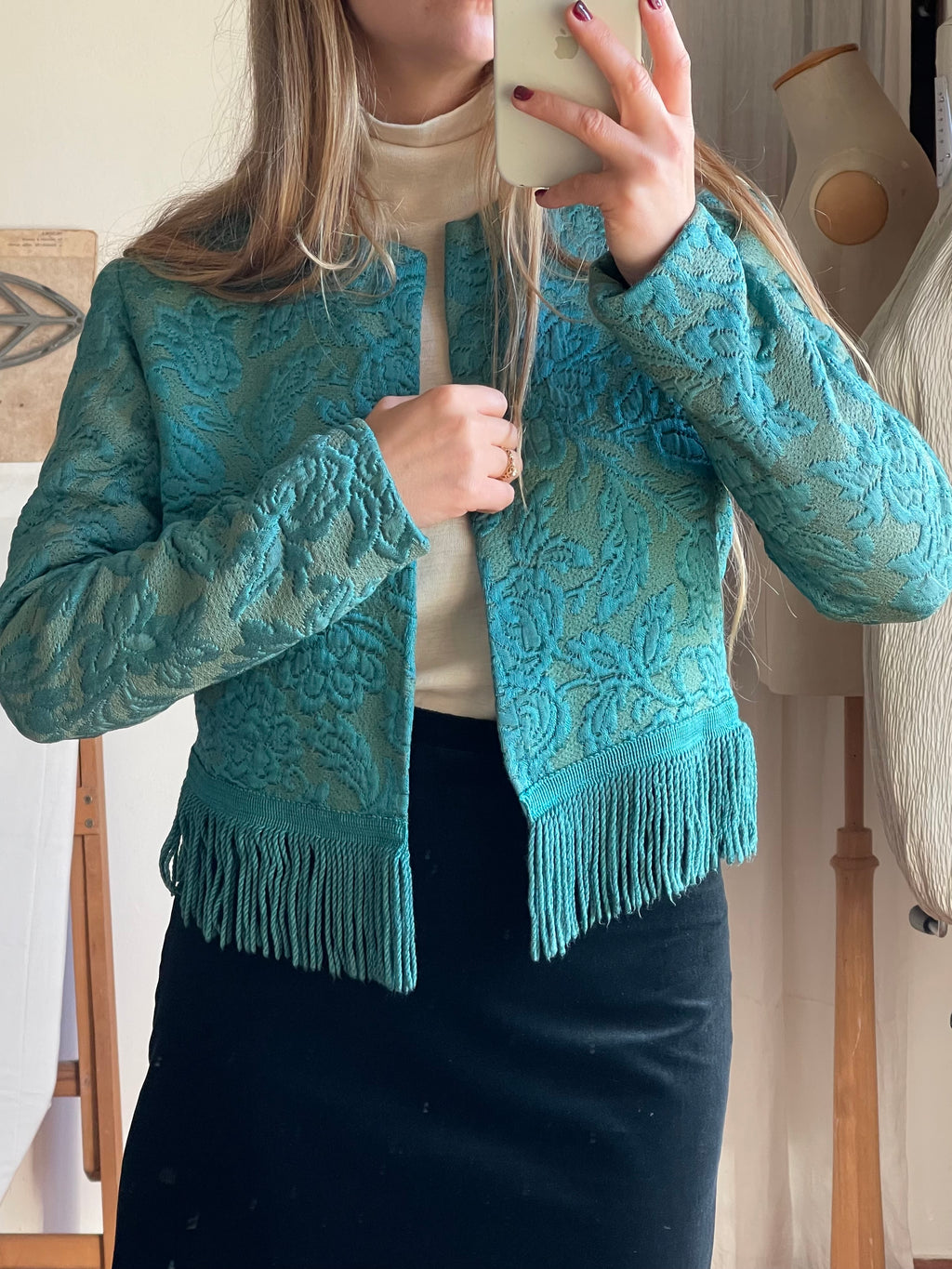 Giacchina jacquard con frange