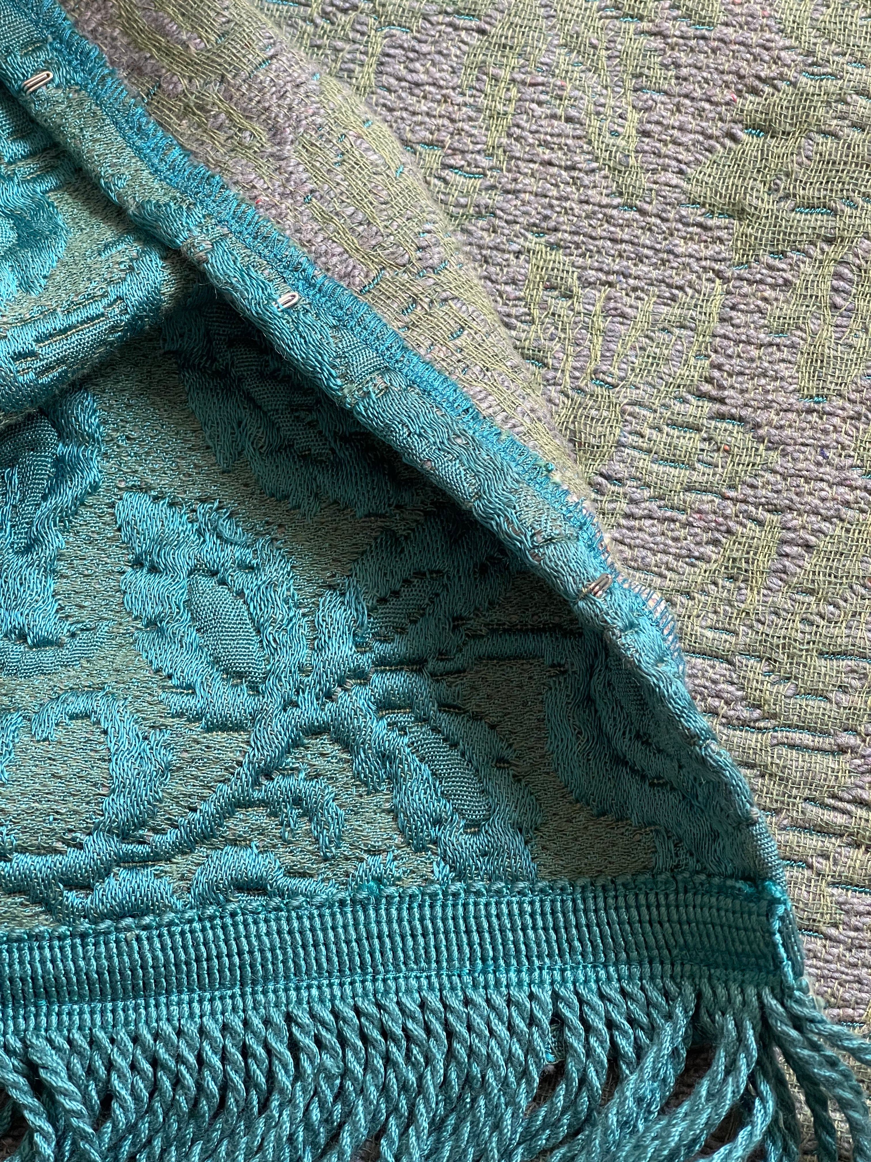 Giacchina jacquard con frange