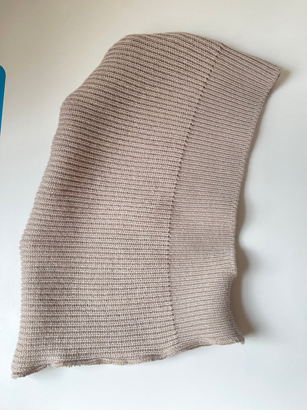 Balaclava greige