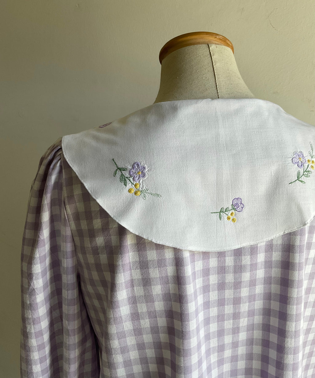 Camicia con colletto vintage pezzo unico
