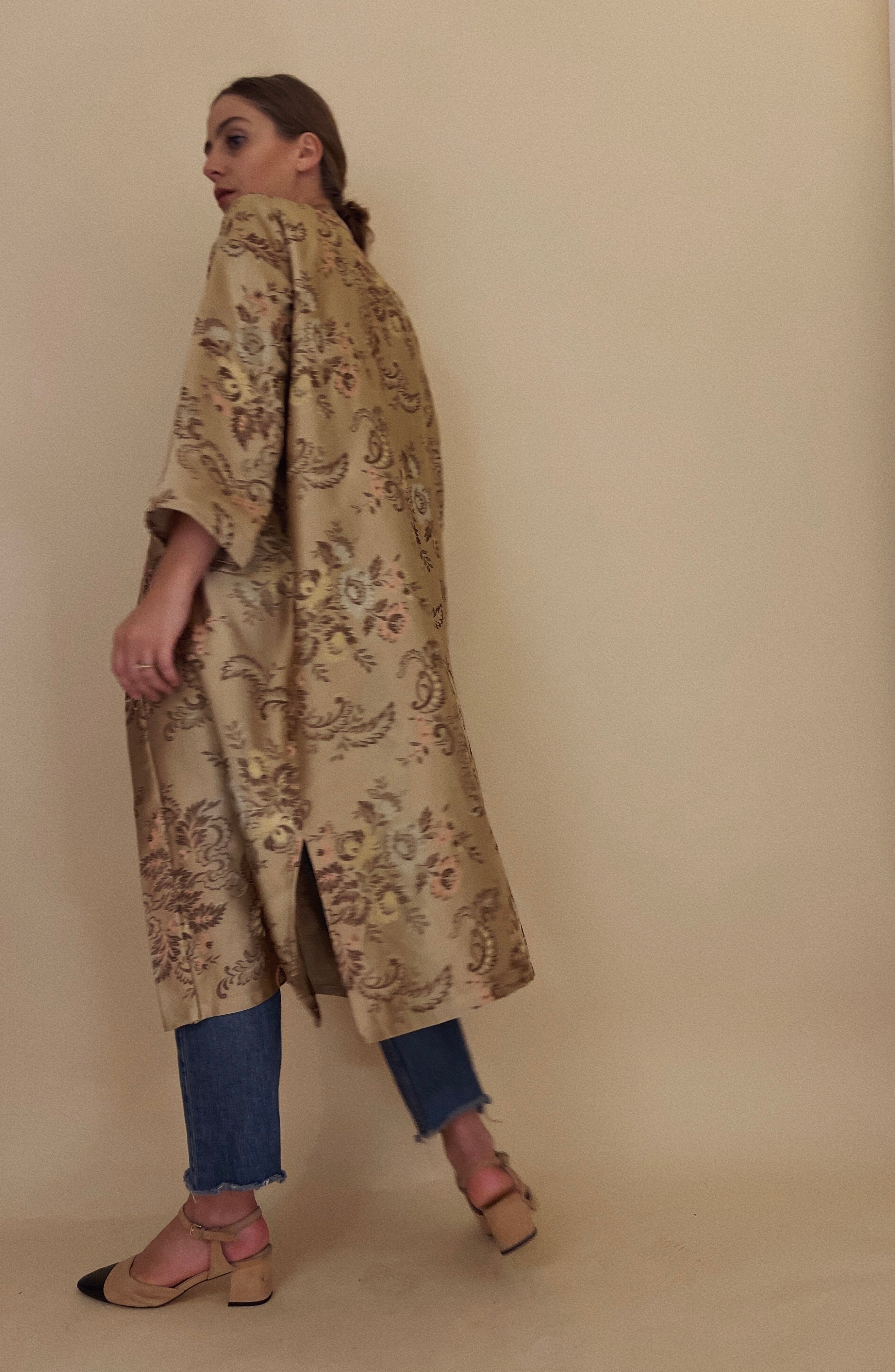 Kimono color beige