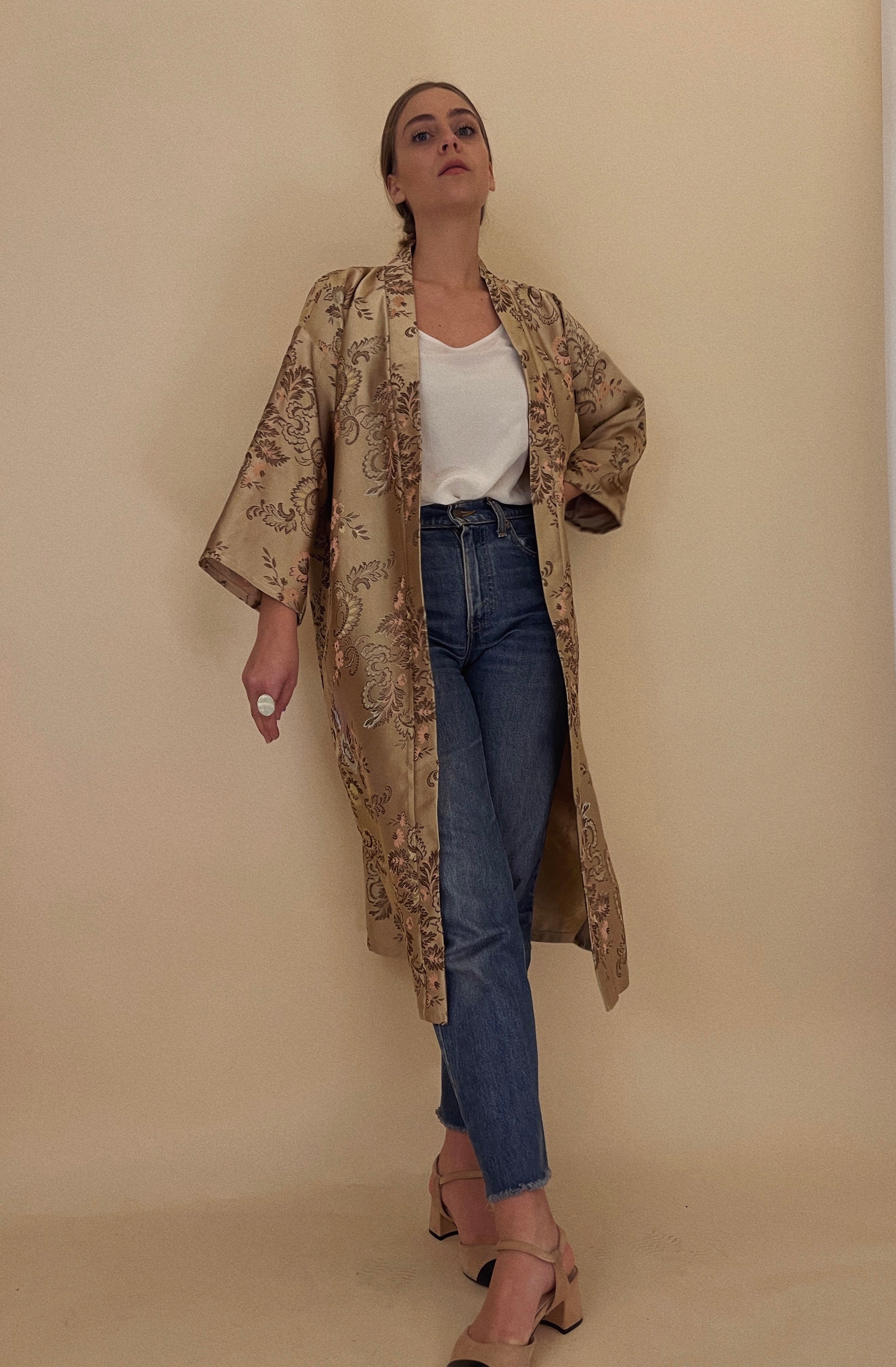 Kimono color beige