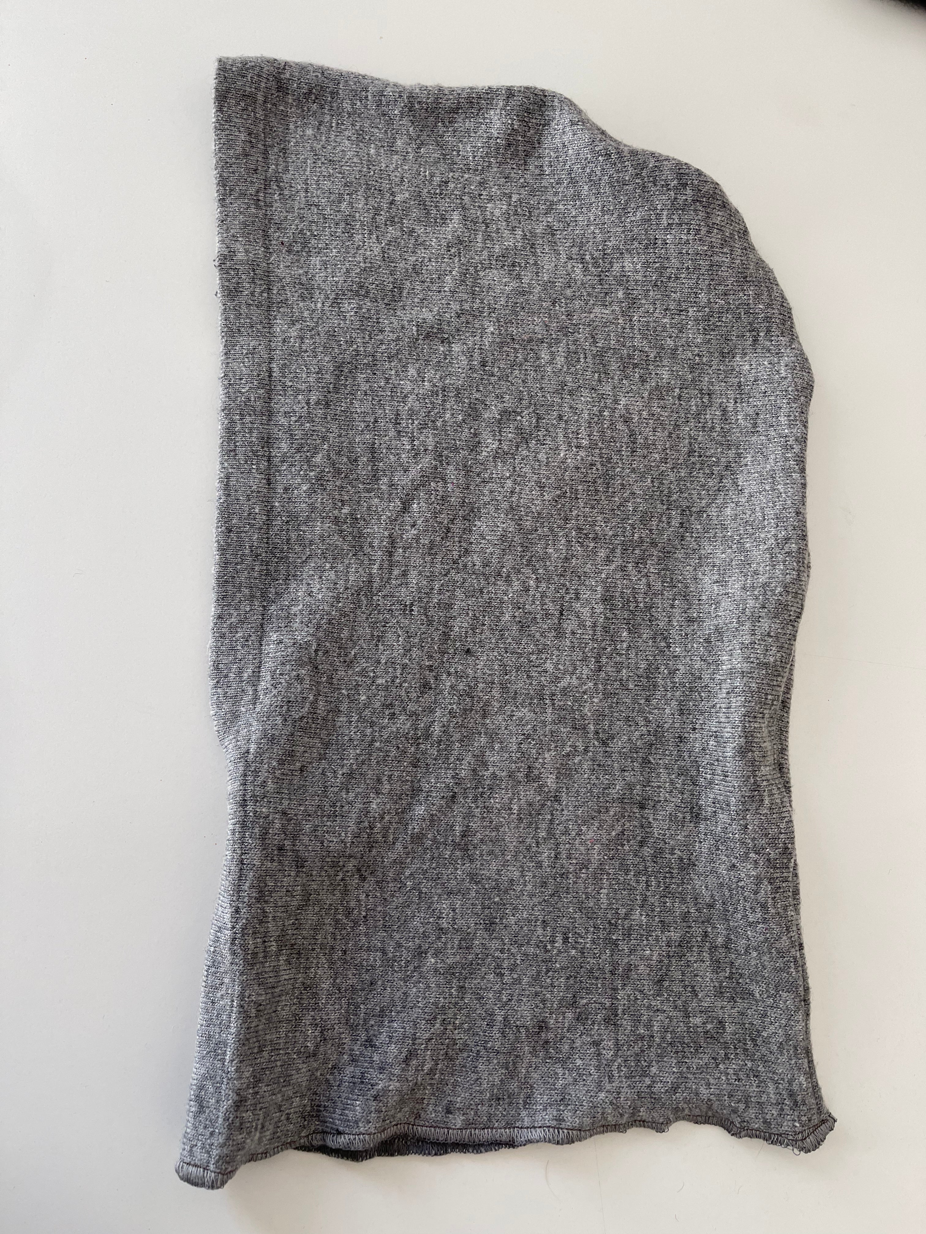 Balaclava grigio