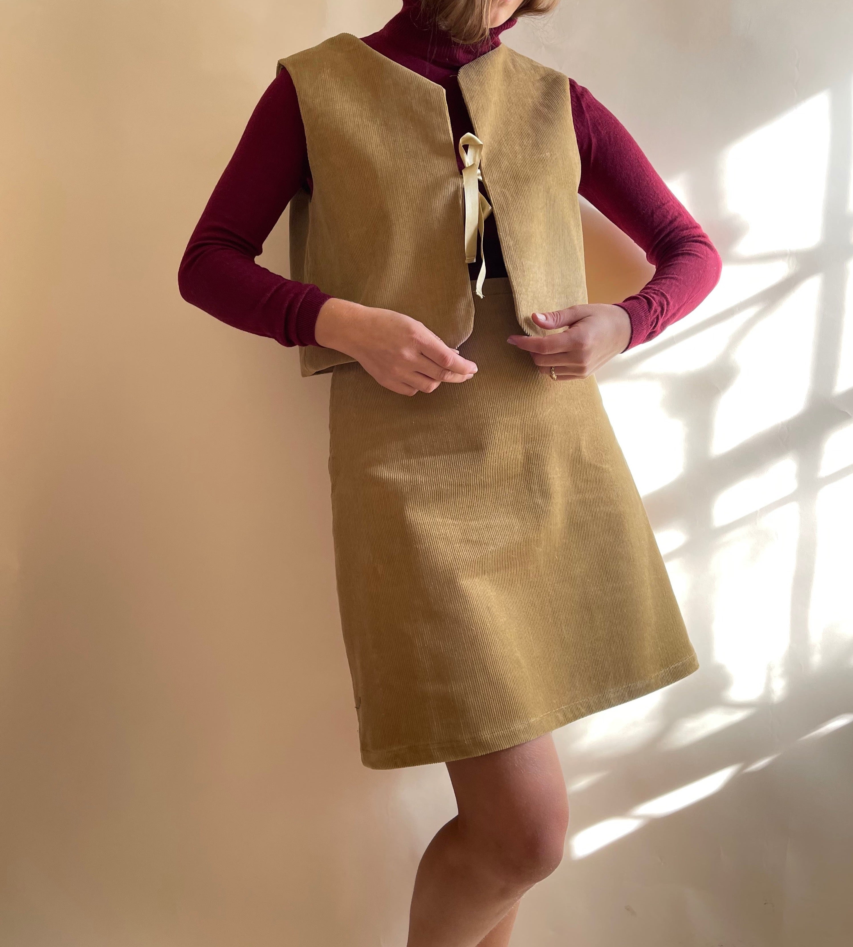 Minigonna Edie velluto a coste cammello