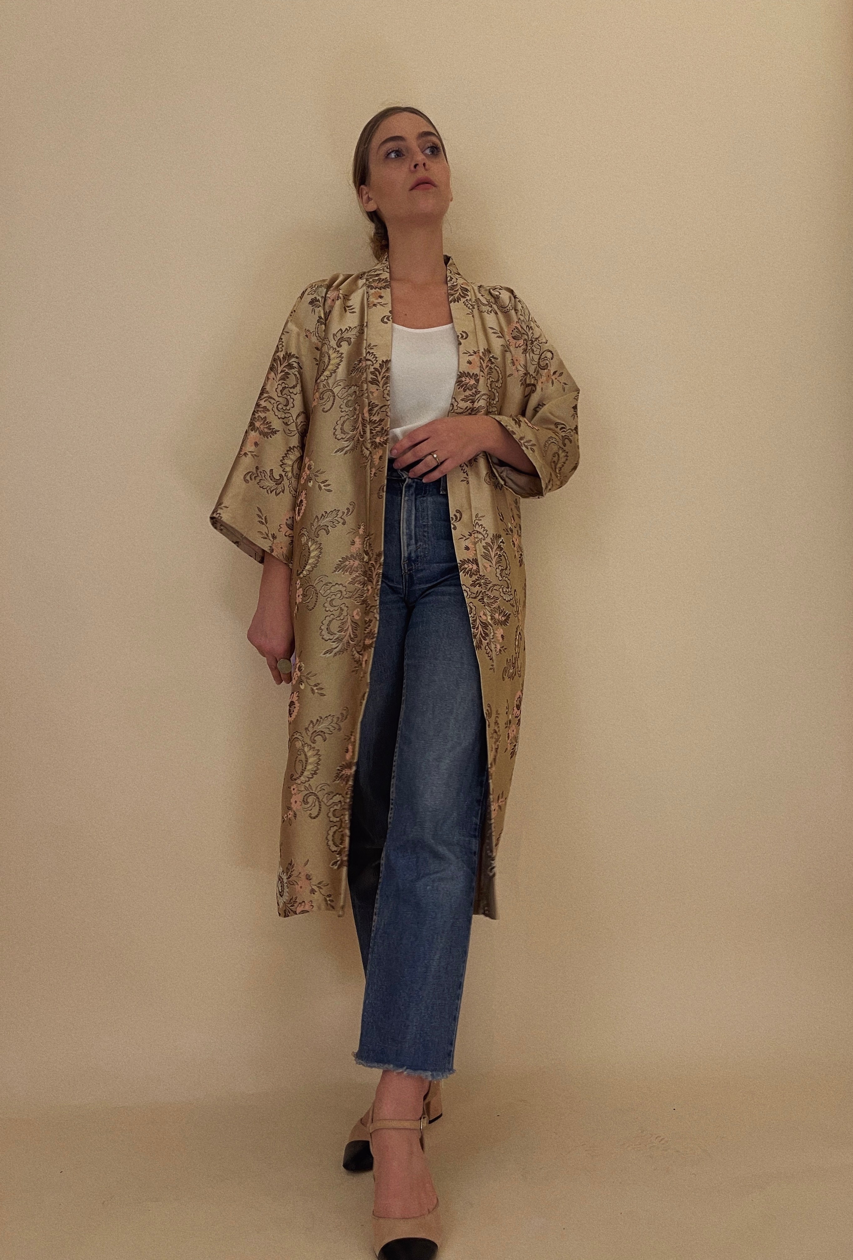 Kimono color beige