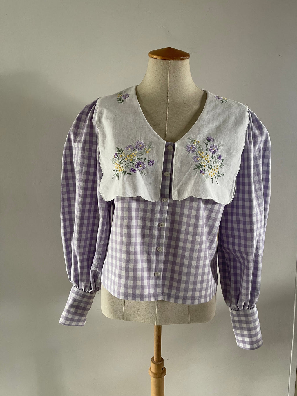 Camicia con colletto vintage pezzo unico