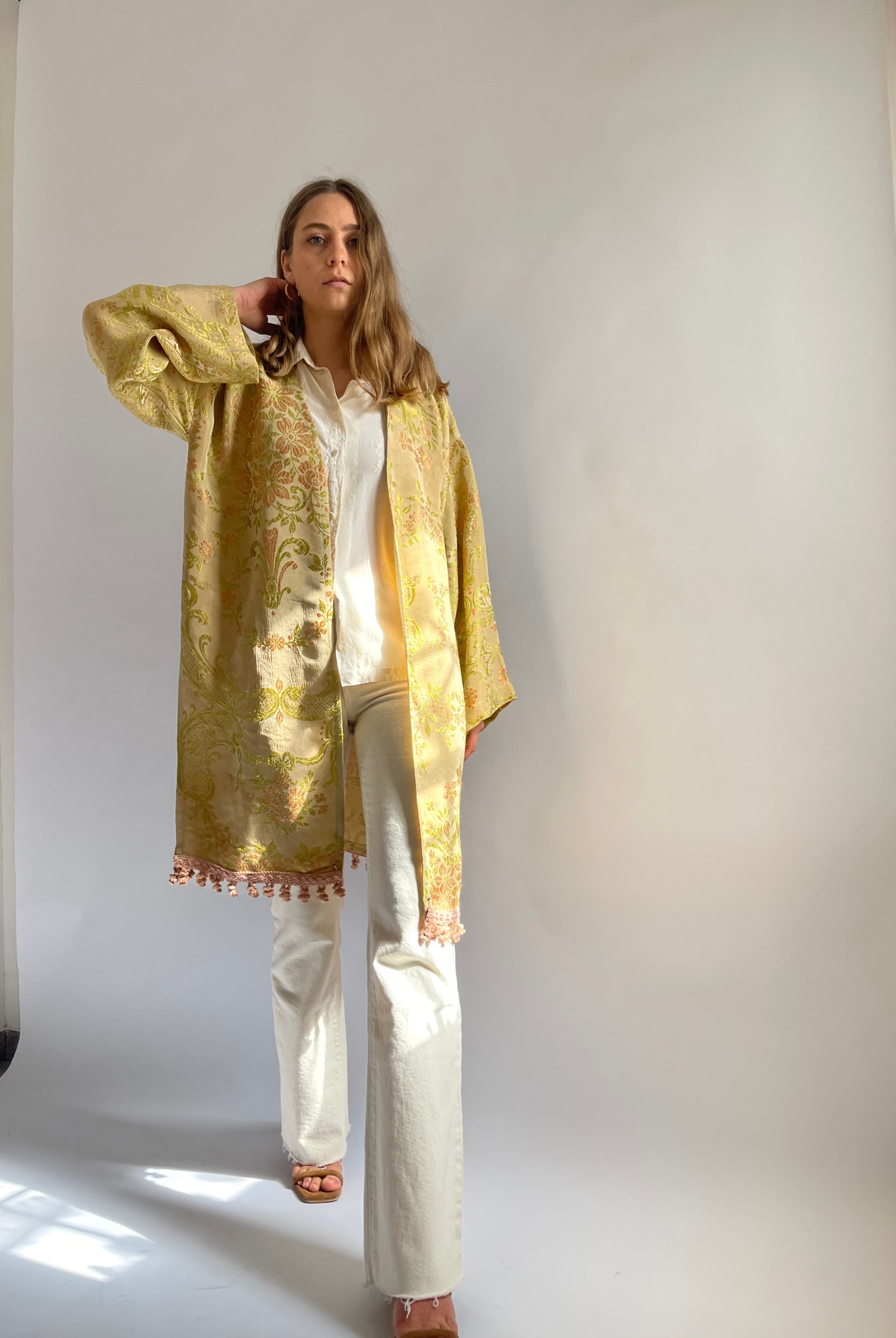 Kimono con passamaneria