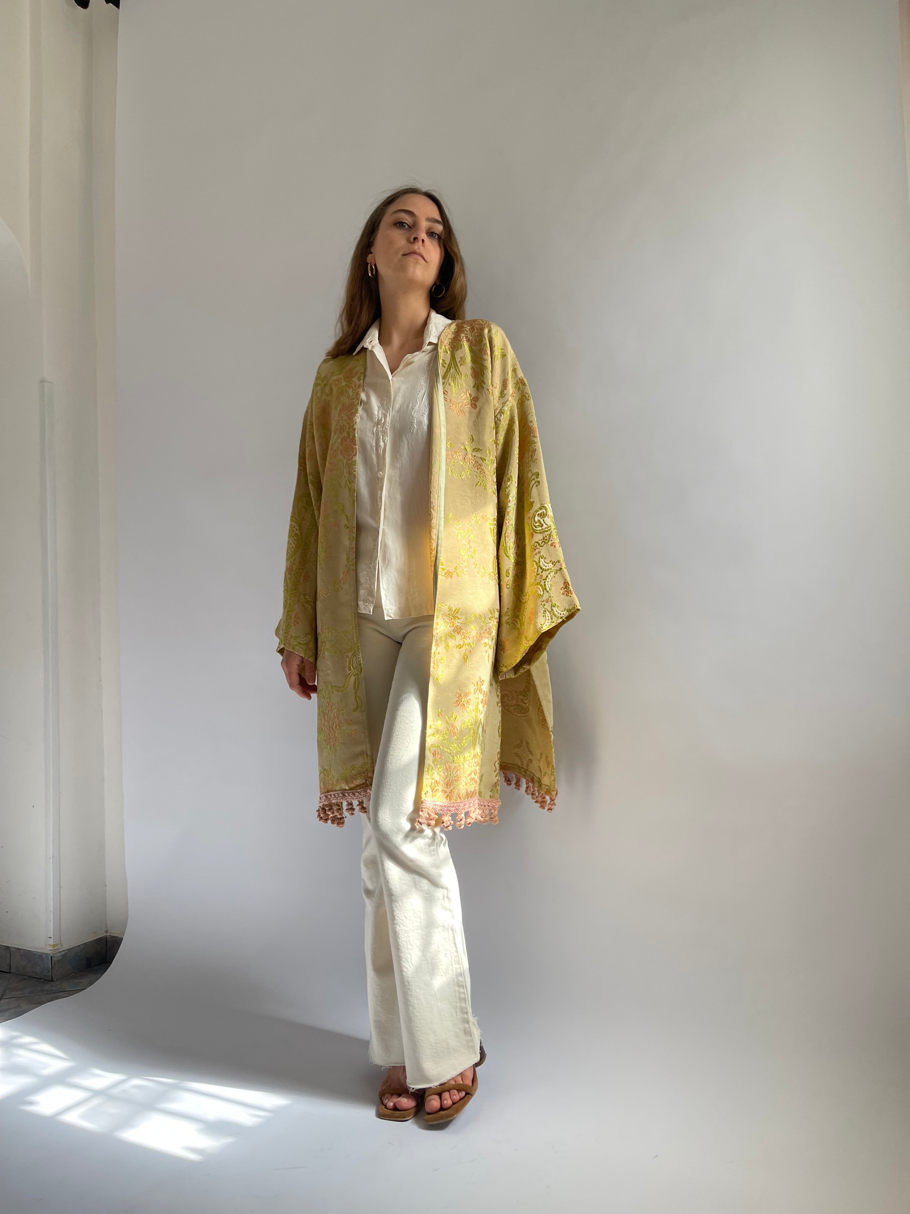 Kimono con passamaneria