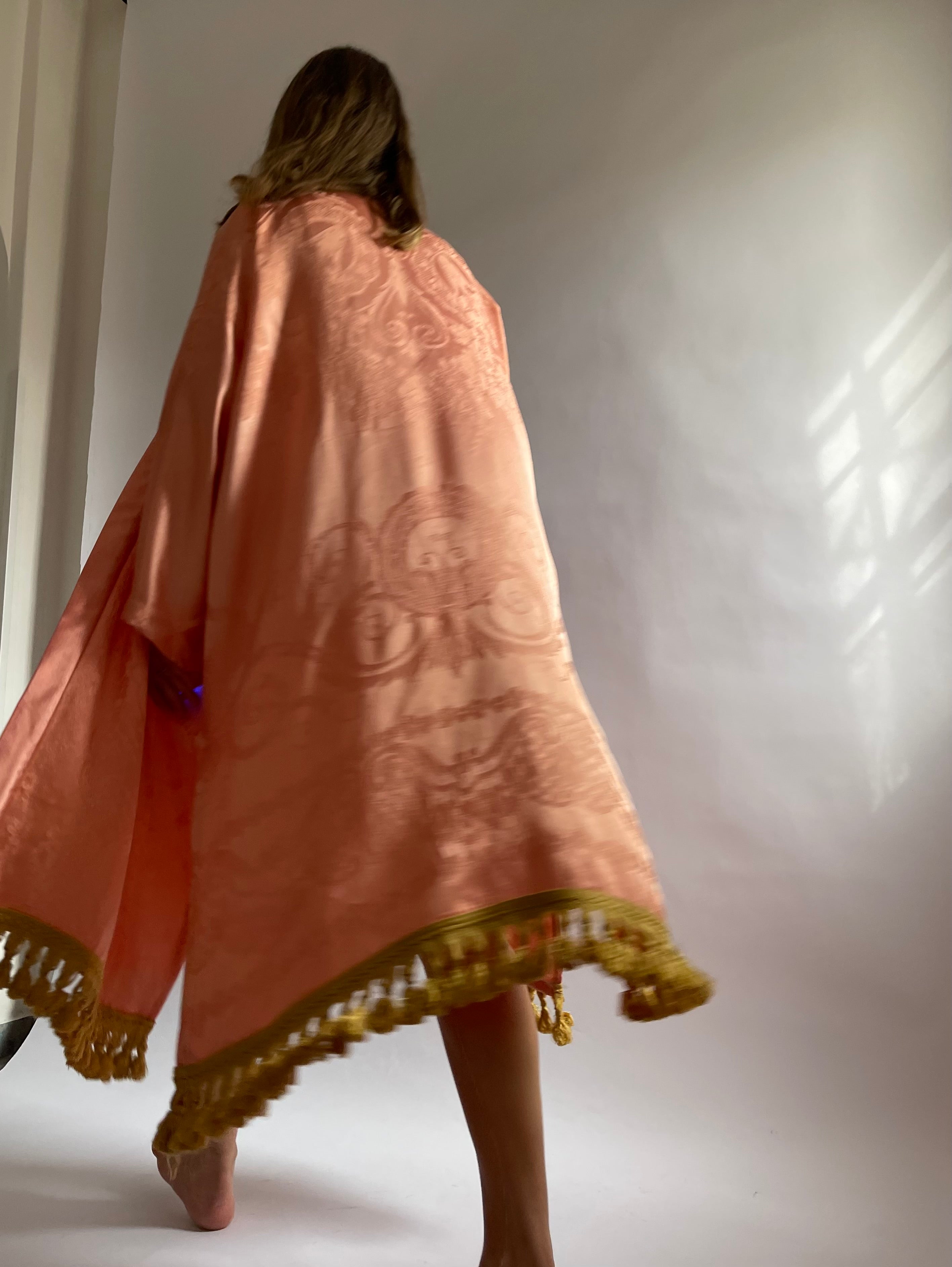 Kimono color pesca con frange