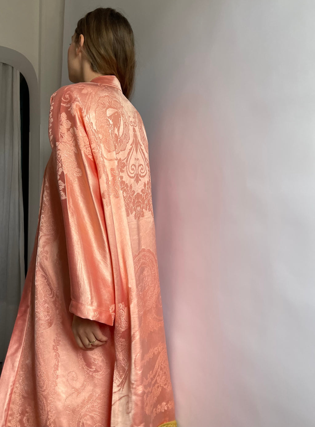 Kimono color pesca con frange